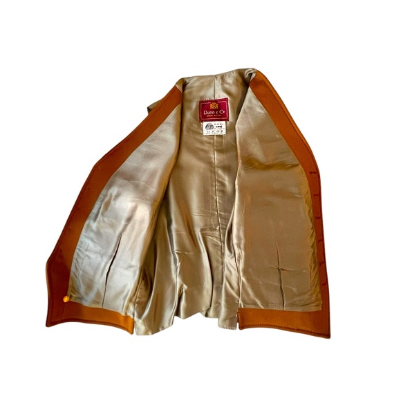 Vintage Dunn and Co, Great Britain. Yellow Ochre Tailored Vest. 💯 % wool. 🤩 - Picture 6 of 6